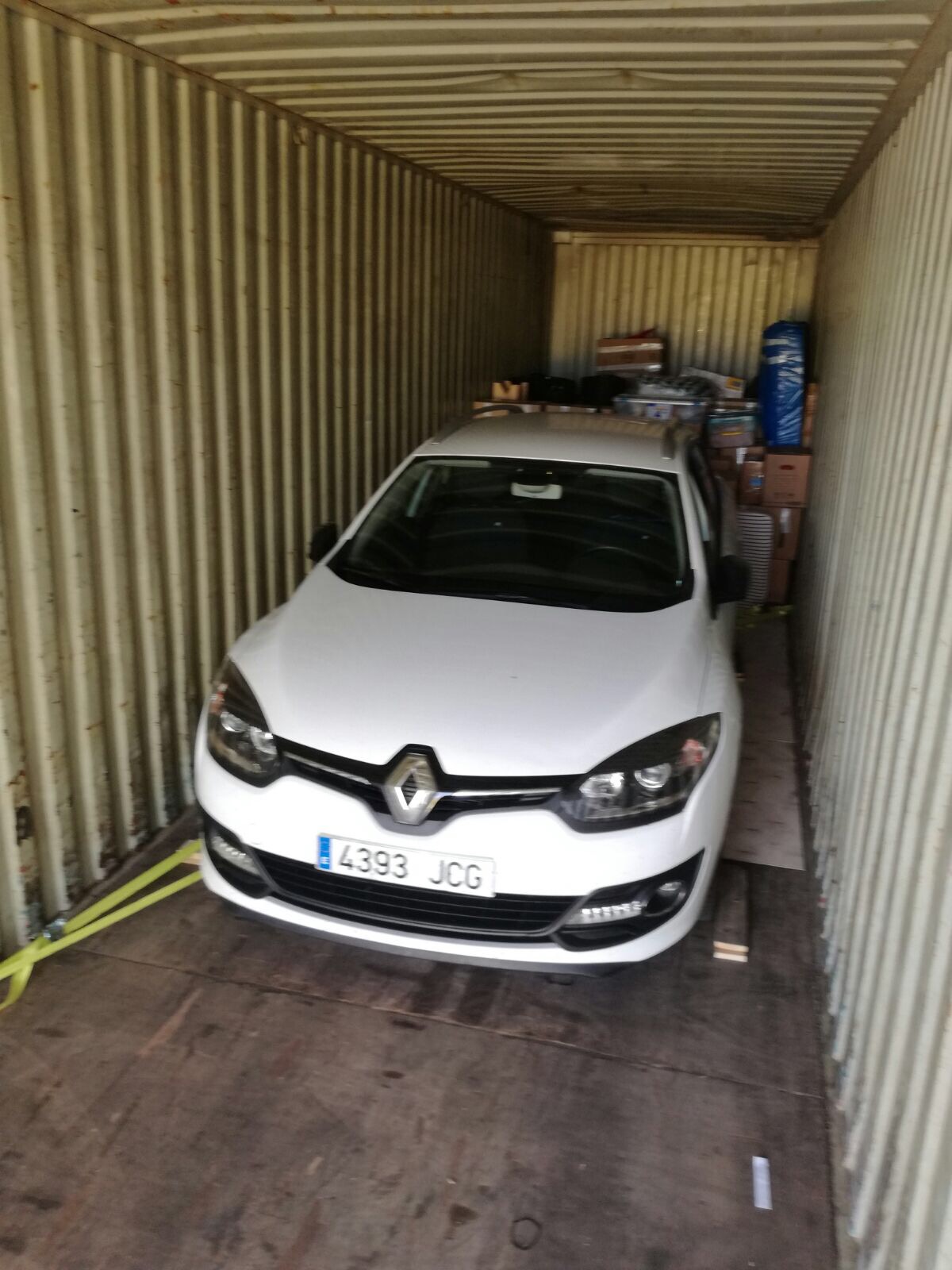 Container Umzug mit Auto nach Hamburg Bild 4